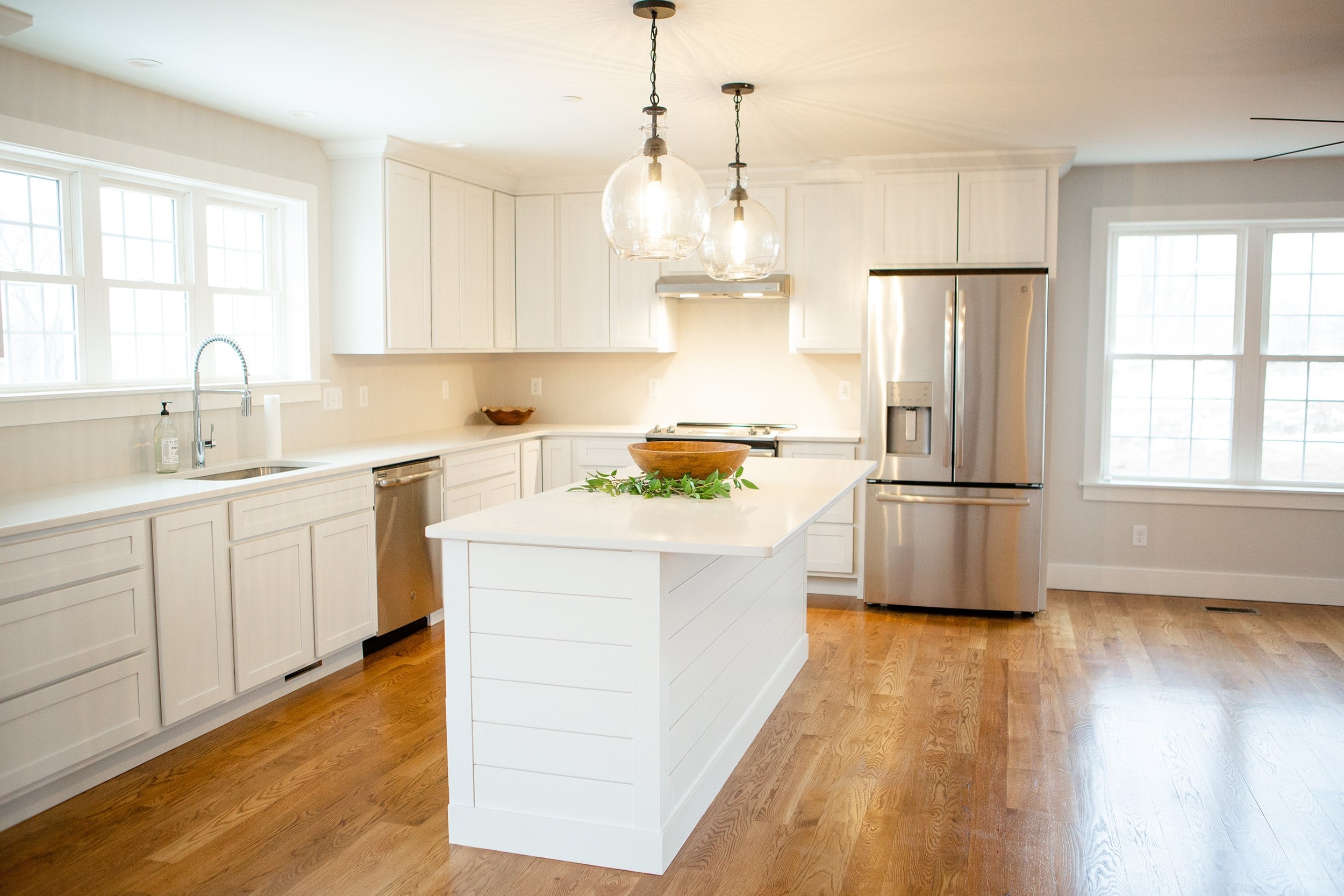 White and Bright Classic Kitchen & Bath Design